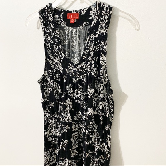 Elle Sleeveless Floral Dress with Rounded Neckline - Picture 3 of 8